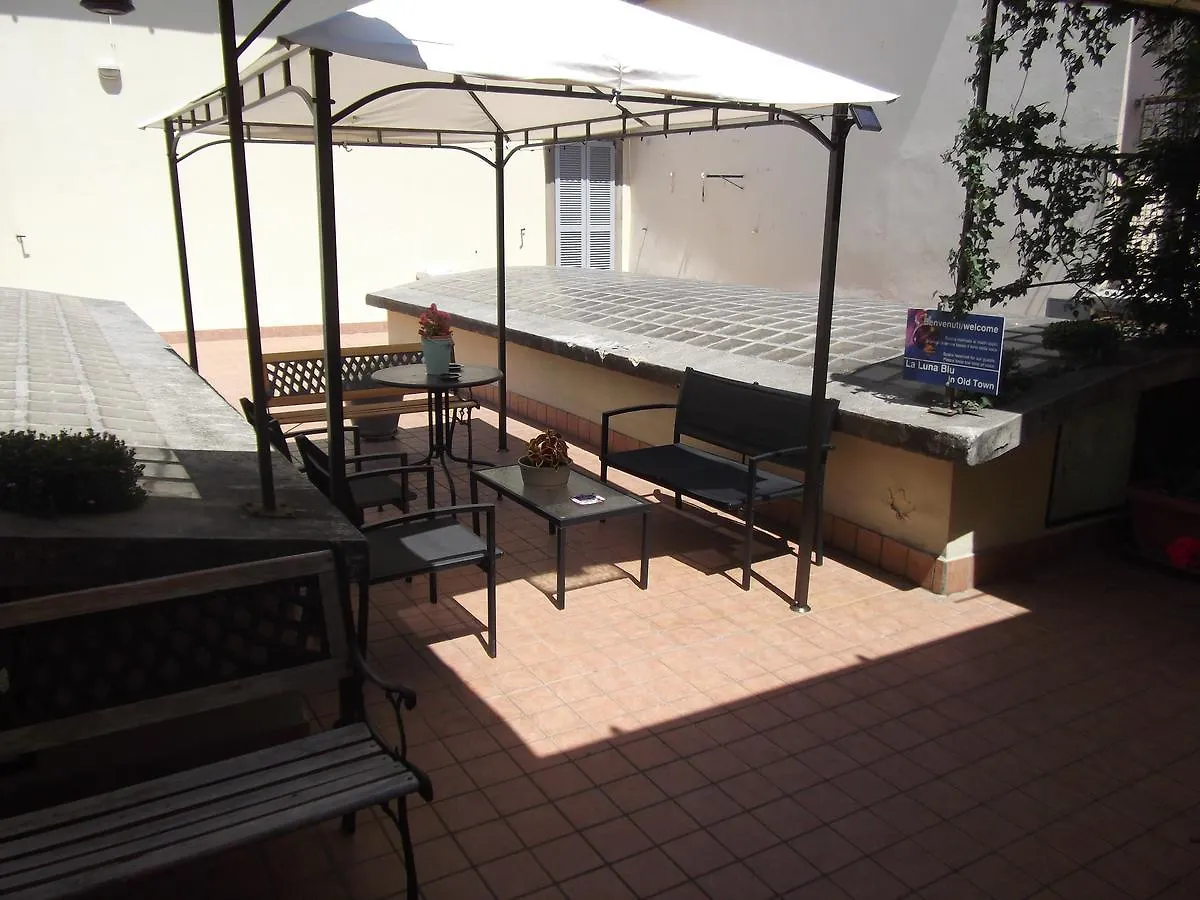 *** Guest house La Luna Blu In Old Town Bergamo Italy