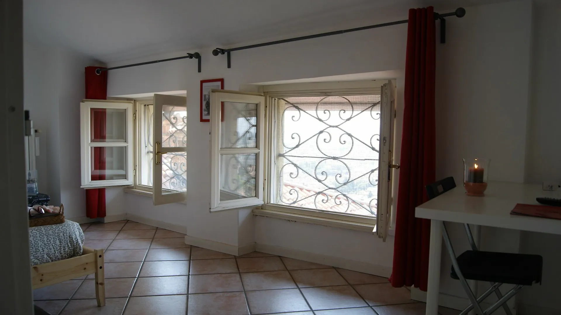 *** Guest house La Luna Blu In Old Town Bergamo Italy